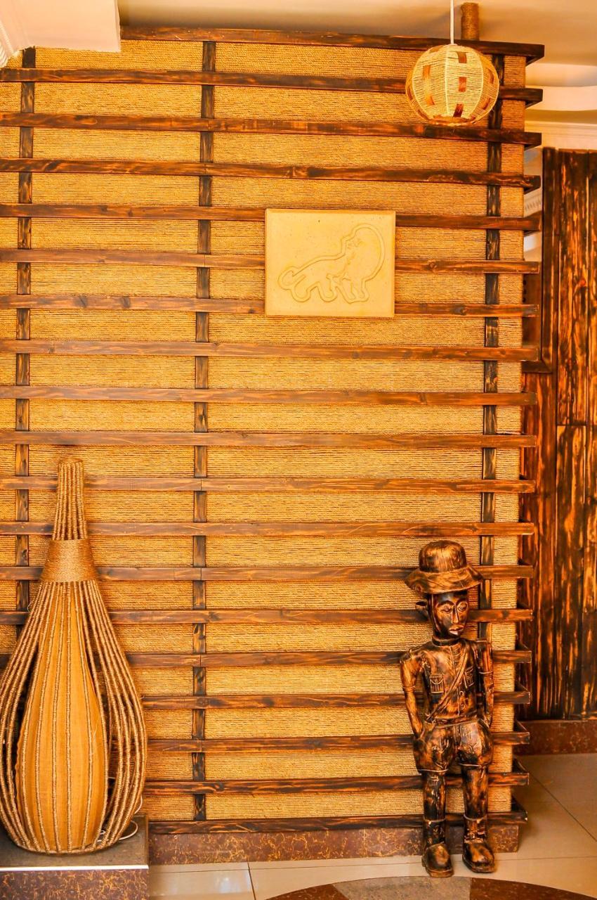 Simba Village Relax Inn Елдорет Екстериор снимка
